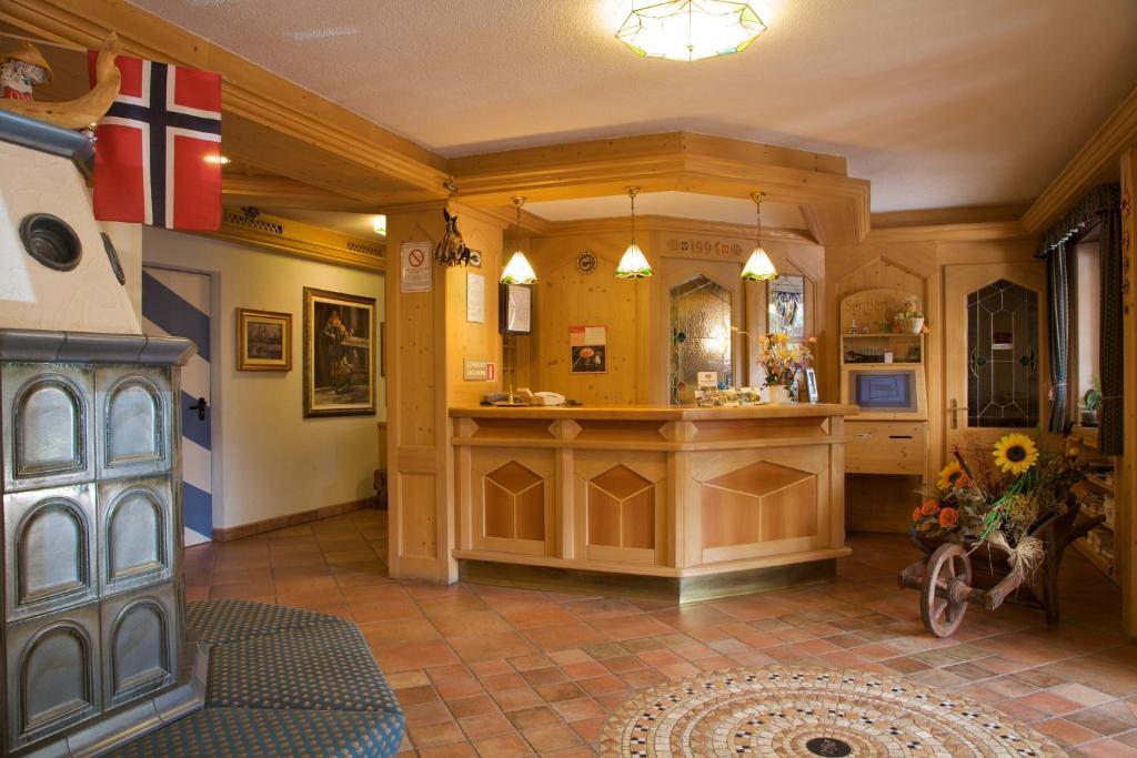 Albergo Bellaria Carano  Esterno foto