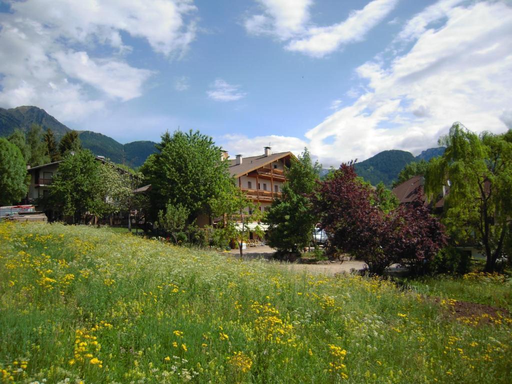 Albergo Bellaria Carano  Esterno foto